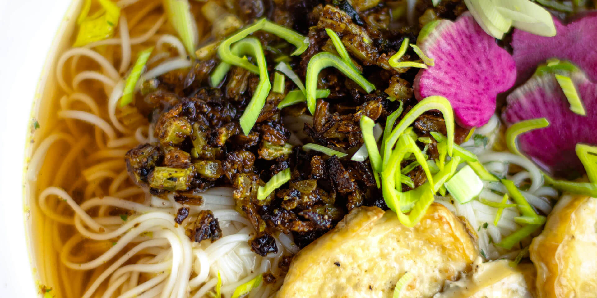 Aimer les blettes : côtes de blettes sautées au curry japonais